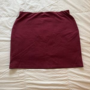 Maroon Knit Elastic Waistband Old Navy Skirt, Size  XL.